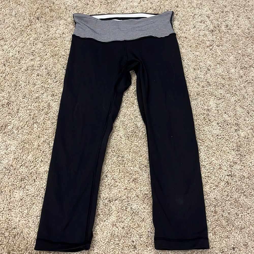 Reversible Lululemon 21 inch inseam crop leggings